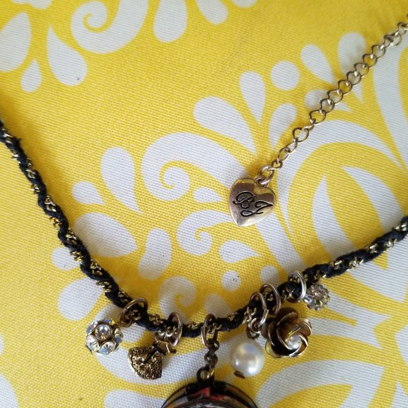 👒Betsey SUN HAT BOX Vintage Floral MIAMI CHIC Charm Necklace - GPC - Picture 6 of 14